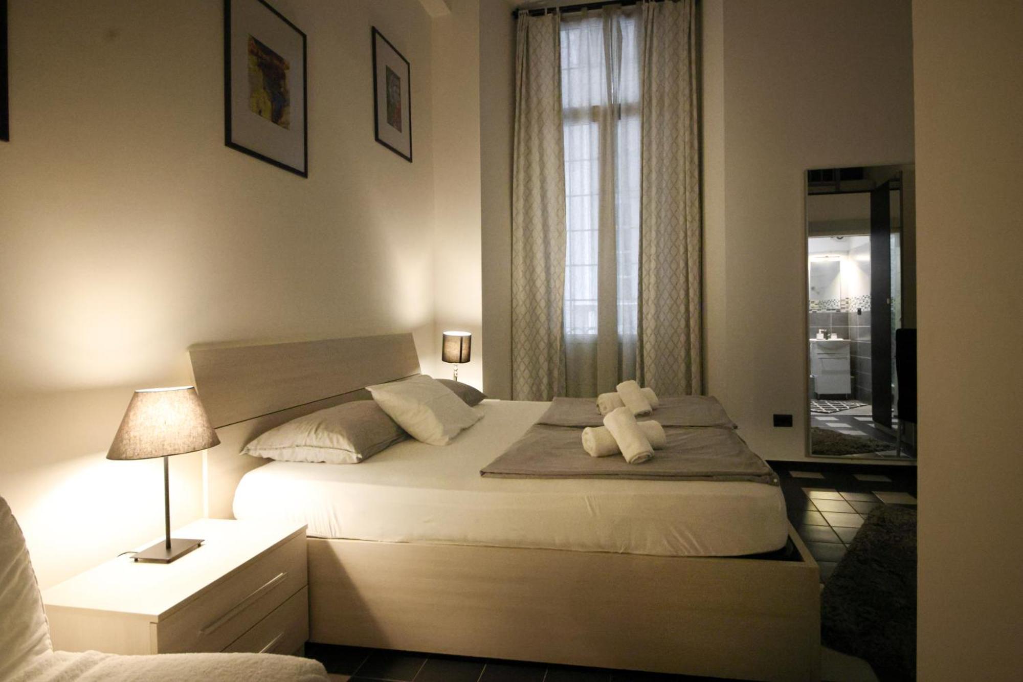 Nik Rooms Генуя Екстер'єр фото