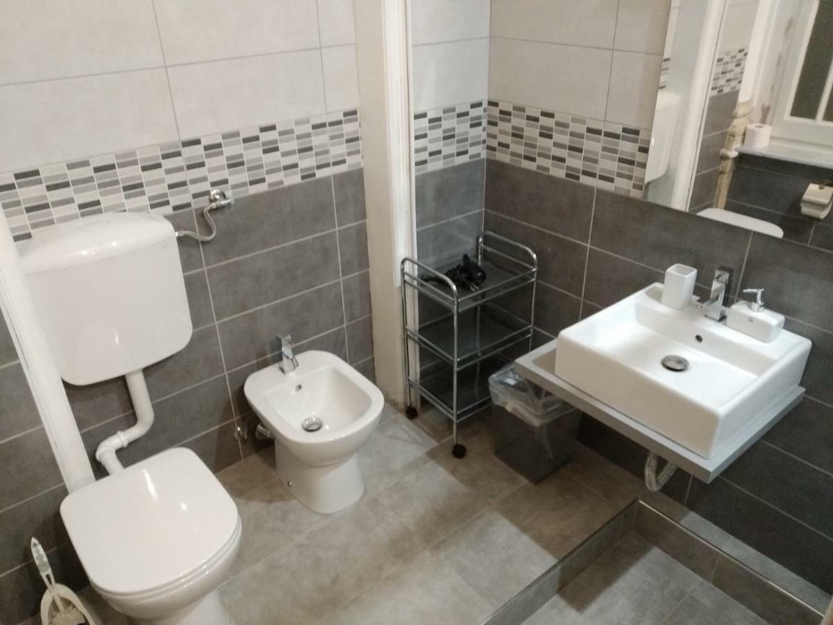 Nik Rooms Генуя Екстер'єр фото
