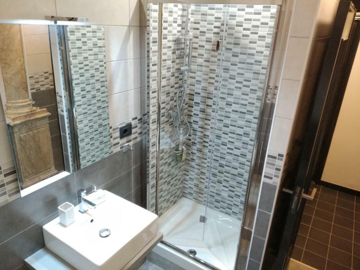 Nik Rooms Генуя Екстер'єр фото